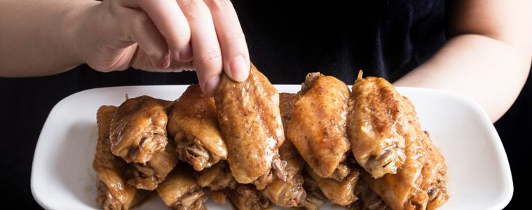 Make these Instant Pot Honey Garlic Chicken Wings (Pressure Cooker Chicken Wings) with 10 mins prep! Super flavorful wings as appetizer, snack, or dinner.