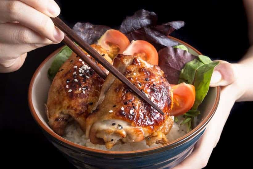 Easy One Pot Pressure Cooker Teriyaki Chicken and Rice made with sweet & savory teriyaki sauce soaked by moist & tender chicken thighs over Japanese rice!