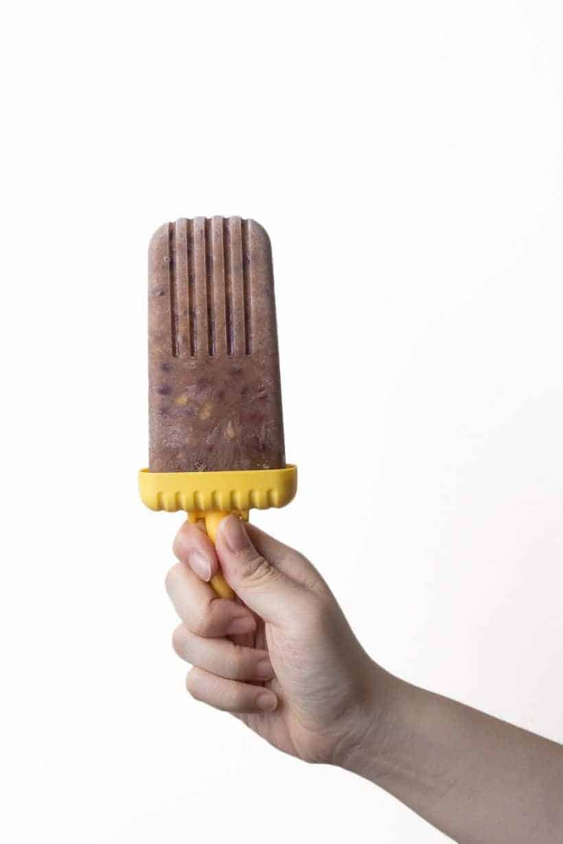 5 ingredients + no pre-soaking to make these Super Easy Adzuki Beans (Red Beans) Coconut Popsicles. Flavorful frozen ice pops full of sweet & nutty beans. Grab yours before they're gone!