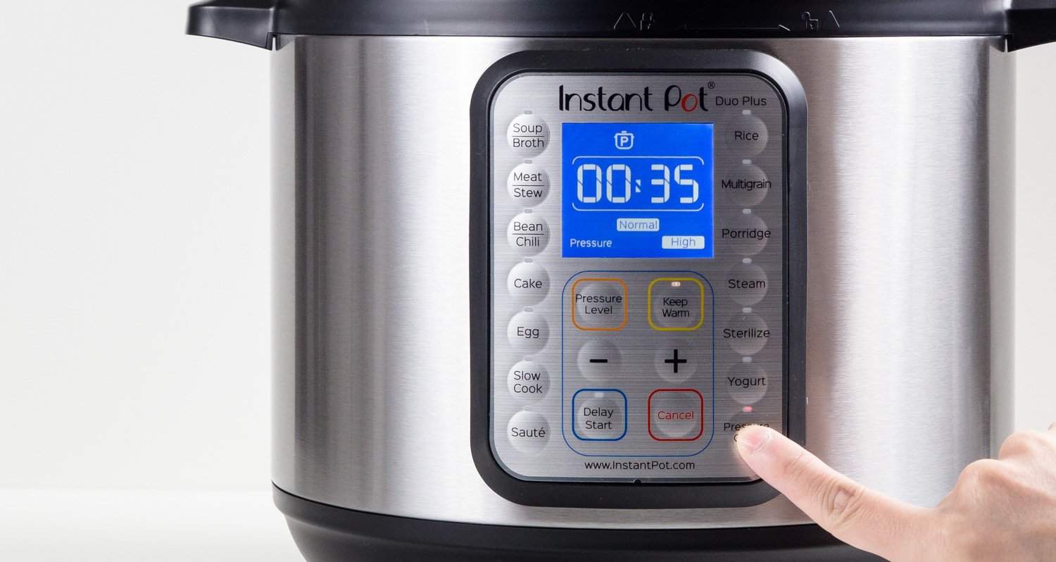 What is the wattage of Instant Pot Duo Plus?