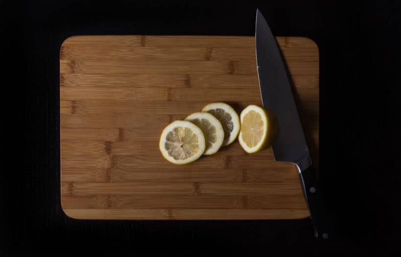 Instant Pot Lemon Chicken Recipe (Pressure Cooker Lemon Chicken): slice half the lemon and juice the remaining half