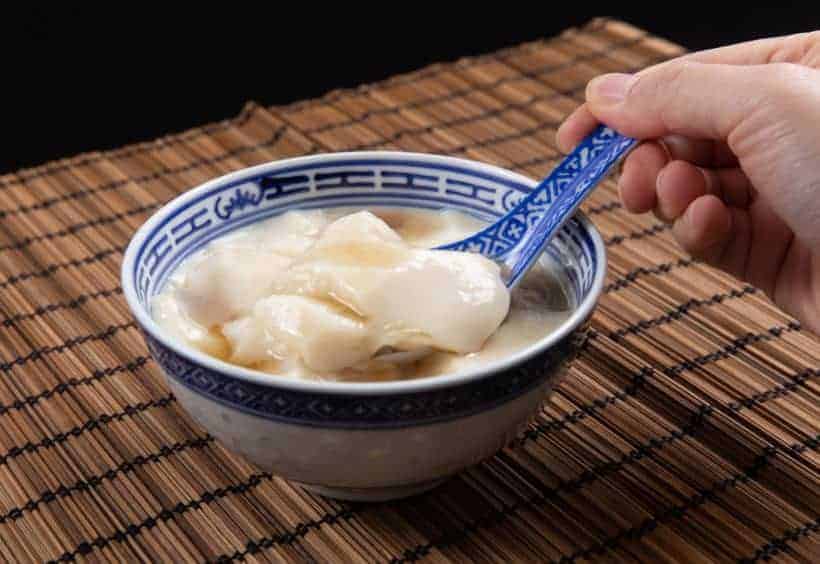 Fresh Melt-in-the-Mouth Instant Pot Tofu Pudding Recipe (Pressure Cooker Dou Hua 豆腐花): Silky smooth soybean pudding with sweet ginger syrup. Simple yet satisfying dessert. #instantpot #instapot #pressurecooker #powerpressurecooker #soymilk #vegan #vegetarian #recipes #chineserecipes #dessert