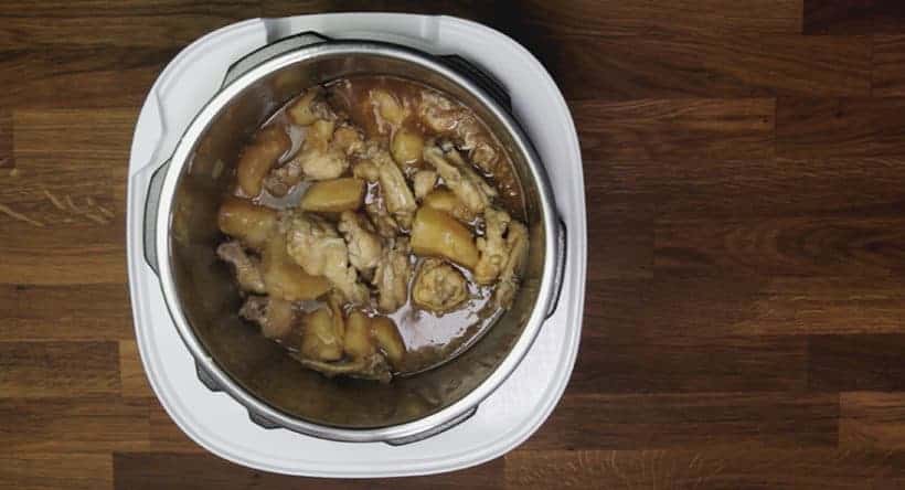 Instant Pot HK Braised Chicken with Potatoes Recipe 薯仔炆雞翼 (Pressure Cooker HK Braised Chicken with Potatoes)