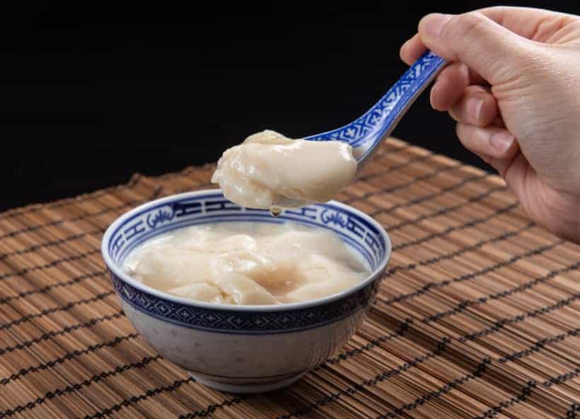 Fresh Melt-in-the-Mouth Instant Pot Tofu Pudding Recipe (Pressure Cooker Dou Hua 豆腐花): Silky smooth soybean pudding with sweet ginger syrup. Simple yet satisfying dessert. #instantpot #instapot #pressurecooker #powerpressurecooker #soymilk #vegan #vegetarian #recipes #chineserecipes #dessert