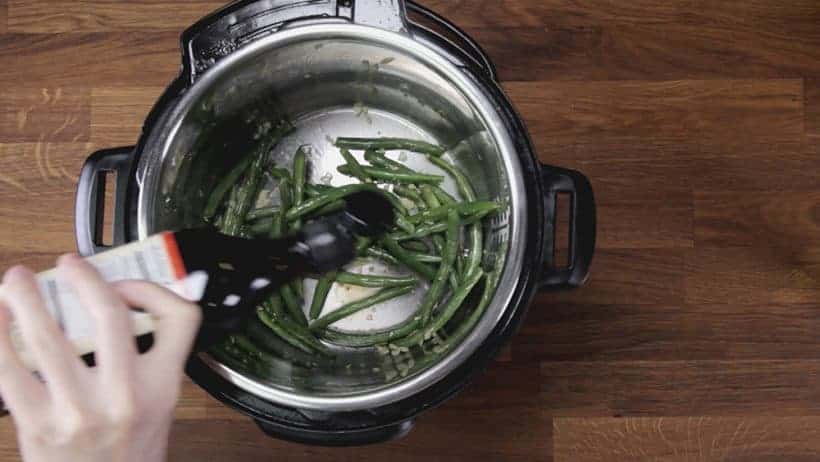 Instant Pot Green Beans Recipe (Pressure Cooker Green Beans): stir-fry fresh green beans with garlic, season with fish sauce