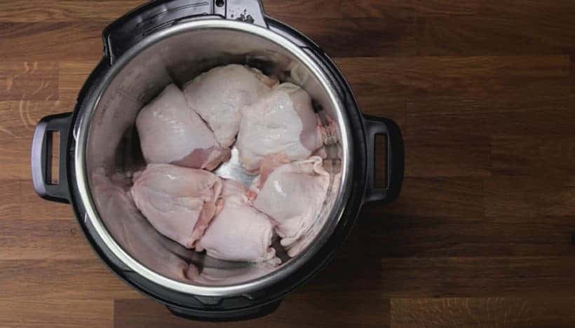 Instant Pot Honey Garlic Chicken Recipe (Pressure Cooker Honey Garlic Chicken): add chicken in Instant Pot Pressure Cooker #instantpot #pressurecooker #chicken #chickenrecipes #recipes