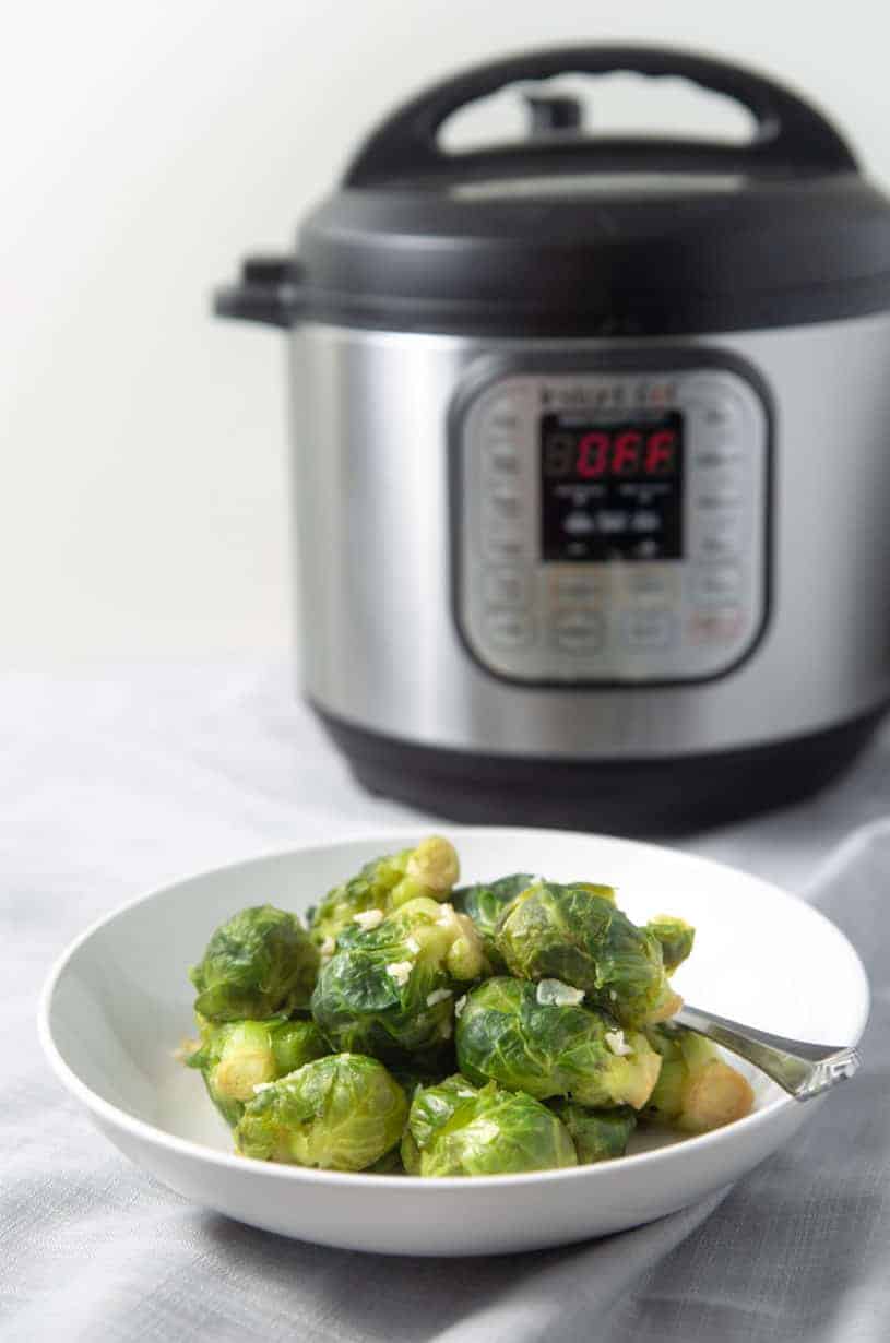 Instant Pot Brussels Sprouts | Pressure Cooker Brussels Sprouts | Instapot Brussel Sprouts | Instant Pot Vegetables | Instant Pot Side Dishes | Instant Pot Vegetarian | Instant Pot Recipes #instantpot #vegetables #easy #healthy #side