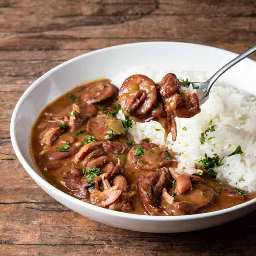 https://www.pressurecookrecipes.com/wp-content/uploads/2019/07/instant-pot-red-beans-and-rice-650-820x820.jpg