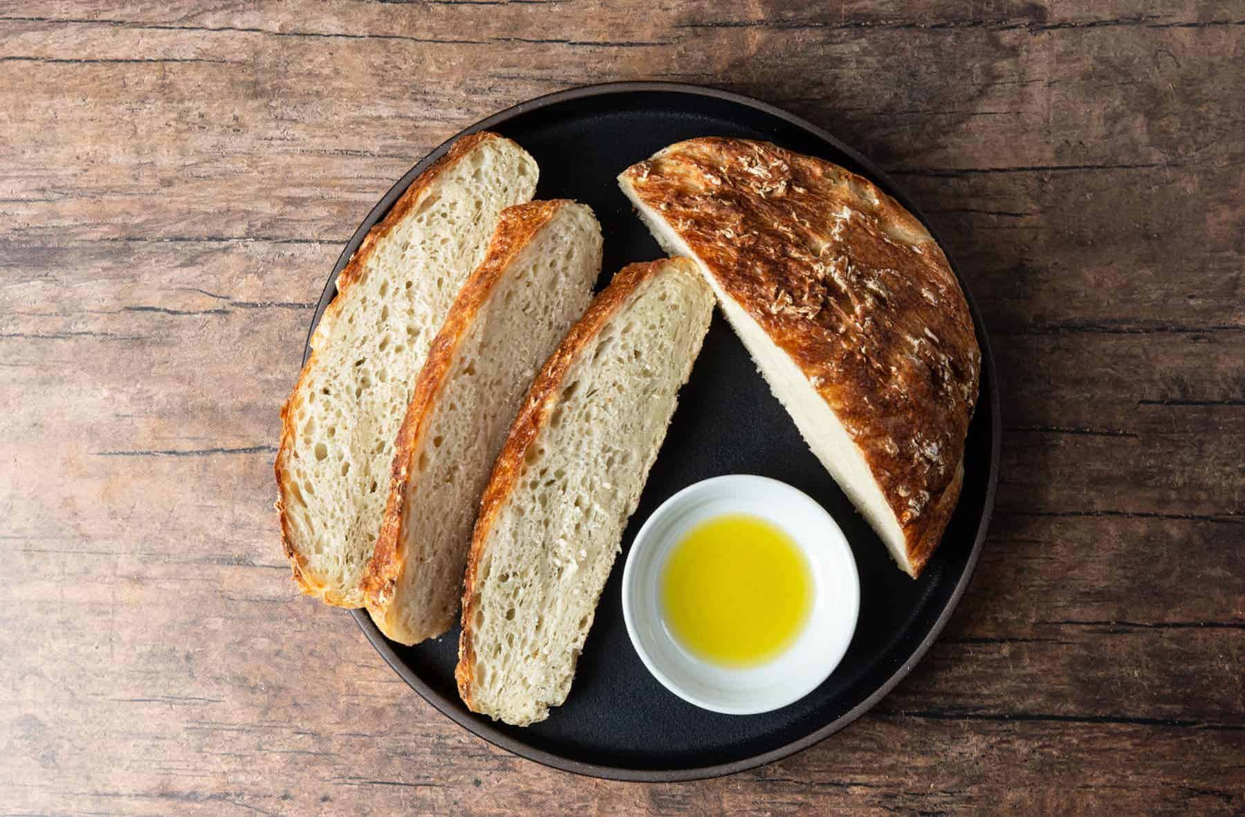 Our Favourite Pot Bread Recipe (Dutch Oven Bread)