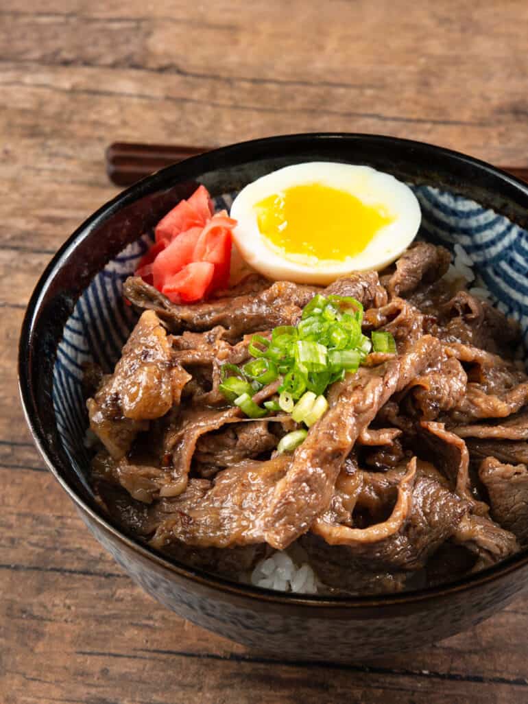 Instant Pot Gyudon (Japanese Beef Bowl 牛丼) | Amy + Jacky