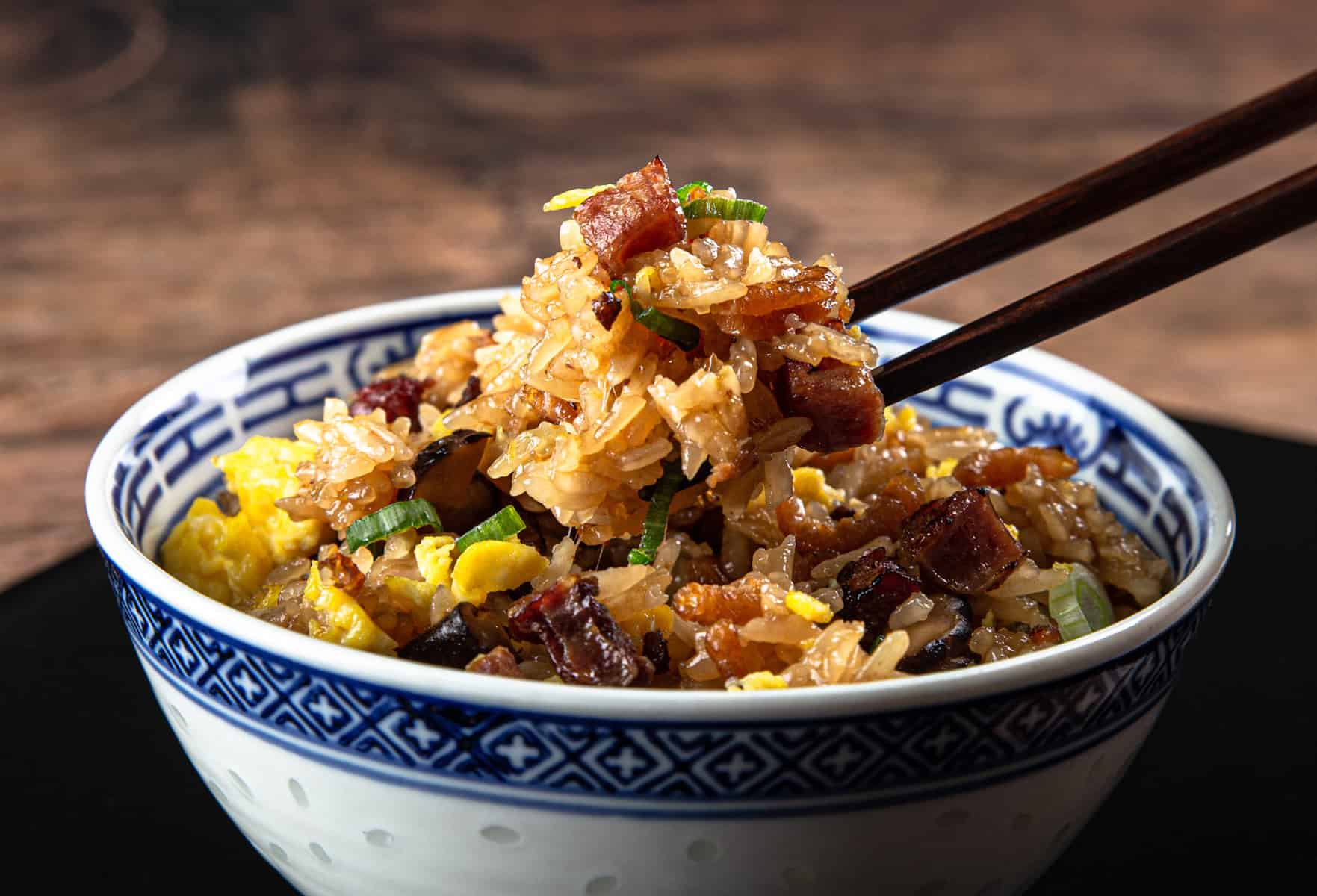 https://www.pressurecookrecipes.com/wp-content/uploads/2022/02/instant-pot-chinese-sticky-rice.jpg