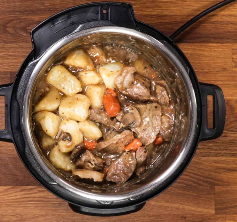 https://www.pressurecookrecipes.com/wp-content/uploads/2022/08/pork-roast-in-instant-pot-820x769.jpg